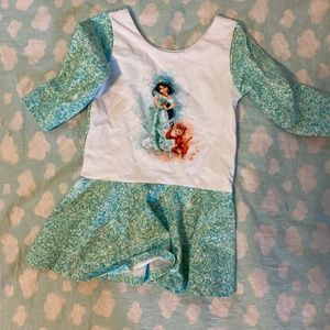 Elizabeth’s Closet Jasmine tunic